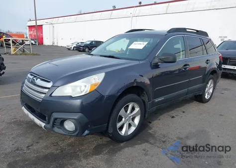 2013 Subaru Outback 2.5I Limited z USA, uszkodzony, nr VIN 4S4BRCPC2D3311445